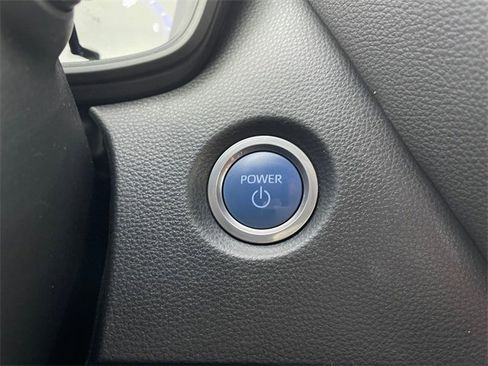 Used 2020 Toyota Corolla LE image 26