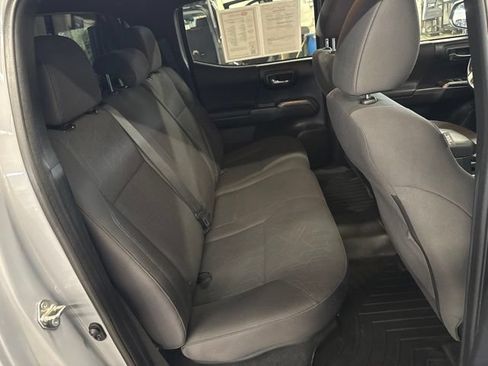Used 2019 Toyota Tacoma TRD Off-Road AWD/4WD image 24