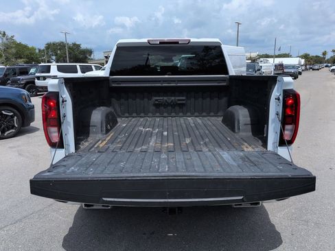 Used 2024 GMC Sierra 1500 Elevation w/ LPO, Elevation Black Package AWD/4WD image 13