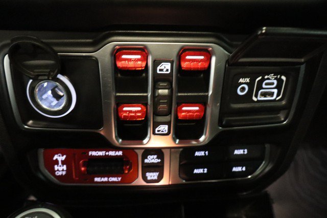 Used 2021 Jeep Gladiator Rubicon AWD/4WD image 39