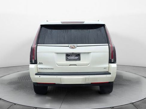 Used 2015 Cadillac Escalade Platinum image 4