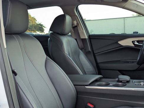 Used 2023 Acura TLX w/ Technology Package image 30