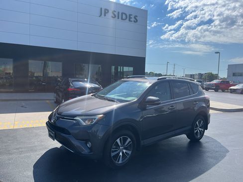 Used 2016 Toyota RAV4 XLE AWD/4WD image 1