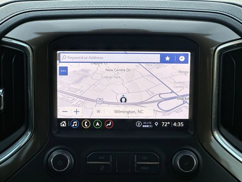 Used 2021 Chevrolet Silverado 1500 High Country image 28