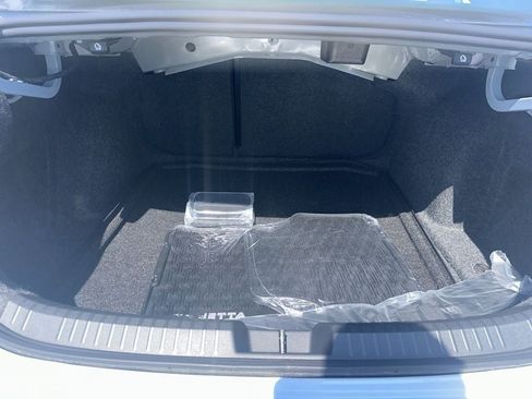 New 2026 Volkswagen Jetta SE FWD image 24