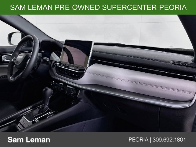 Used 2025 Jeep Compass Limited AWD/4WD image 26
