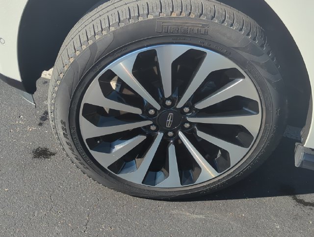 Used 2023 Lincoln Navigator L Reserve AWD/4WD image 19