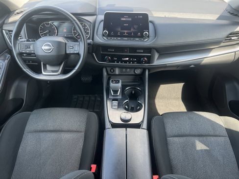 Used 2025 Nissan Rogue SV AWD/4WD image 2