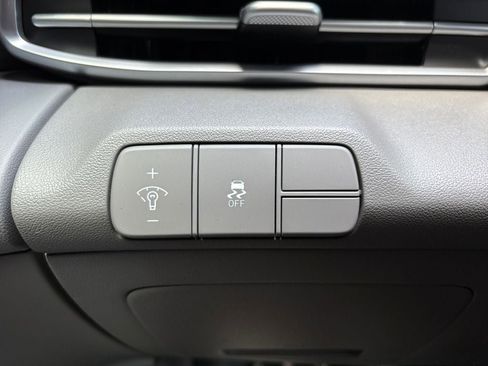 New 2025 Hyundai Elantra Sport image 24