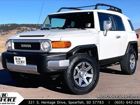 Used 2014 Toyota FJ Cruiser 4WD image 1