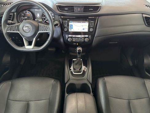 Used 2017 Nissan Rogue SL w/ SL Premium Package AWD/4WD image 13