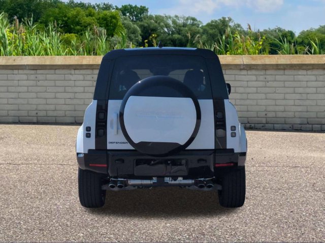 New 2026 Land Rover Defender 110 V8 AWD/4WD image 5