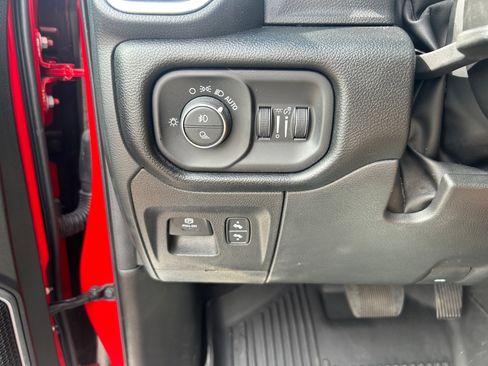 Used 2022 RAM 1500 Laramie image 25