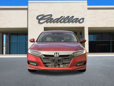 Used 2018 Honda Accord Touring image 7