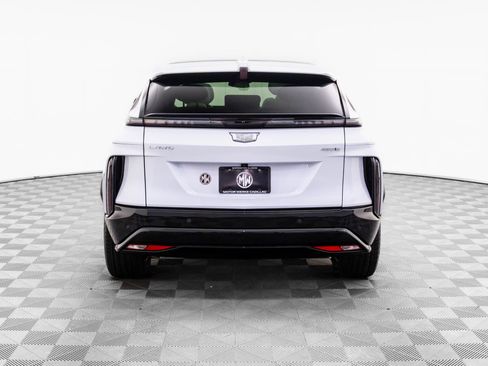 New 2026 Cadillac Lyriq Sport image 6