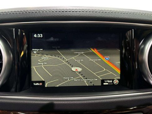 Used 2020 Mercedes-Benz SL 550 image 38