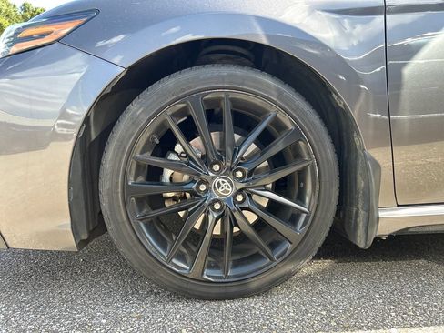Used 2021 Toyota Camry XSE FWD image 7