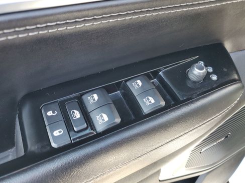 Used 2023 Jeep Wagoneer Series II image 35