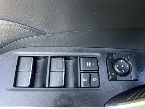 Used 2024 Toyota RAV4 XLE w/ Convenience Package AWD/4WD image 11