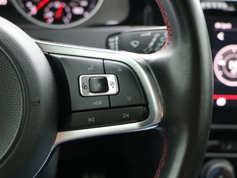 Used 2020 Volkswagen GTI SE FWD image 19