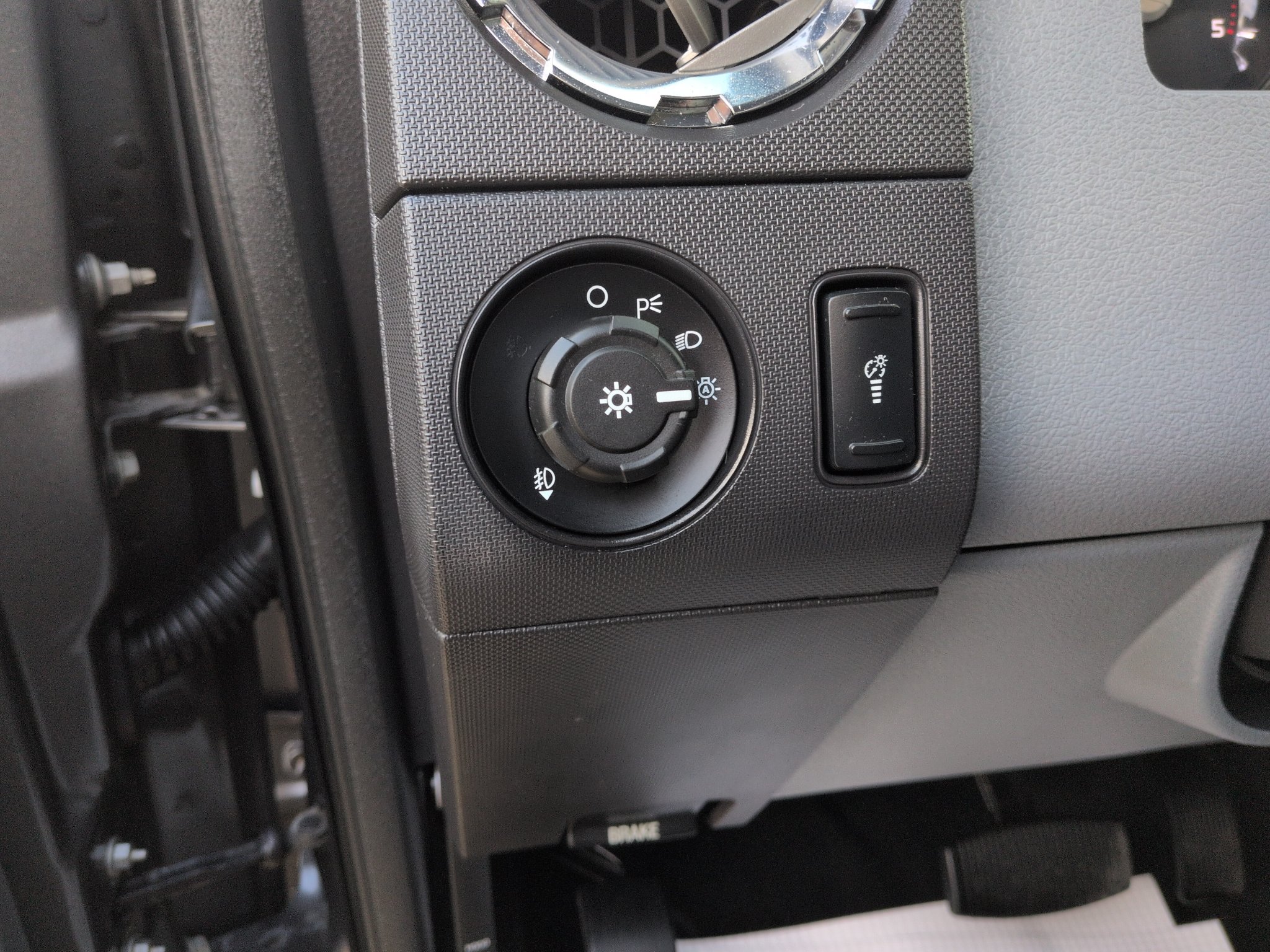 Used 2012 Ford F250 XLT w/ XLT Premium Pkg AWD/4WD image 16