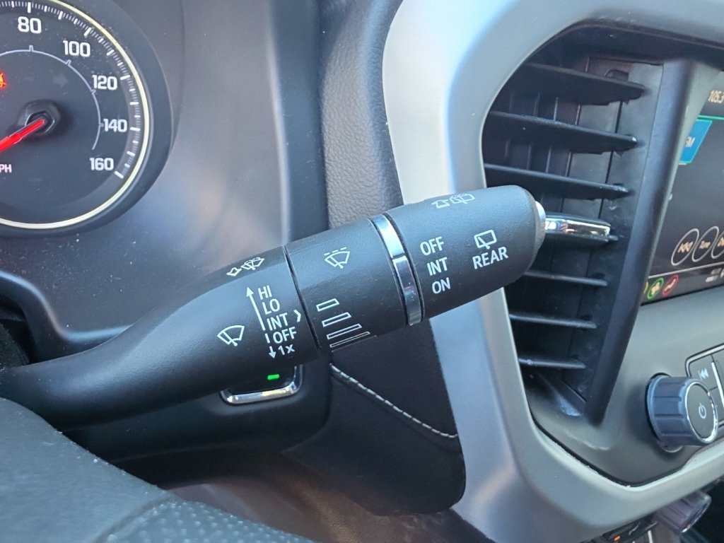 Used 2023 GMC Acadia SLE FWD image 20