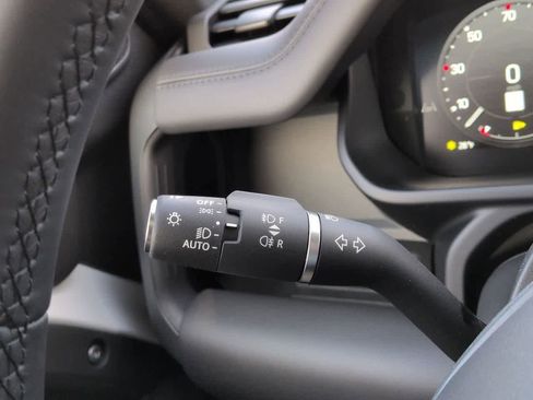 New 2026 Land Rover Defender 110 X-Dynamic SE AWD/4WD image 23
