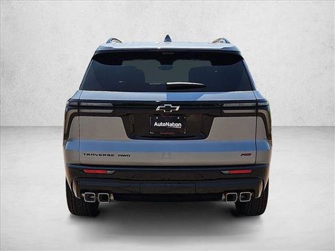 New 2026 Chevrolet Traverse RS w/ LPO, Floor Liner Package AWD/4WD image 8