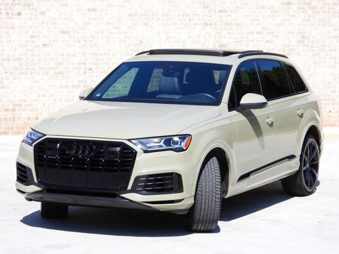Used 2021 Audi Q7 3.0T Premium Plus AWD/4WD image 25