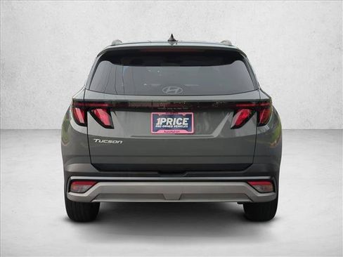 Used 2025 Hyundai Tucson SEL FWD image 7