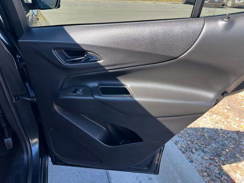 Used 2023 Chevrolet Equinox LT image 26