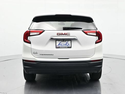 Used 2024 GMC Terrain SLE FWD image 6