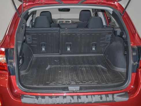 Used 2017 Subaru Outback 2.5i Premium image 23