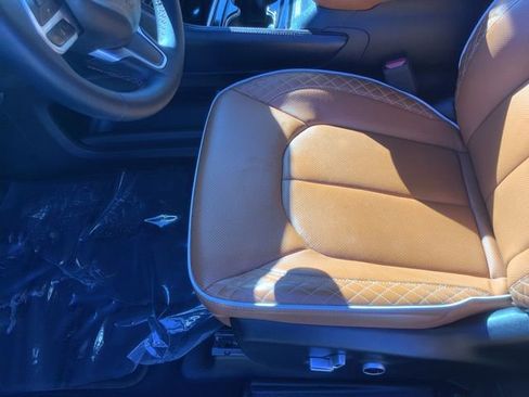 Used 2024 Chrysler Pacifica Pinnacle image 10