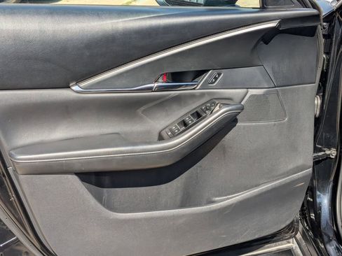 Used 2025 MAZDA CX-30 AWD 2.5 S w/ Preferred Package image 11