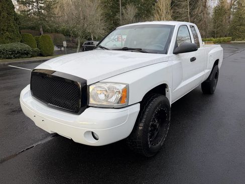 Used 2007 Dodge Dakota ST image 1