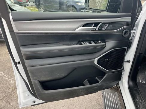 New 2026 Jeep Grand Wagoneer L Limited image 21