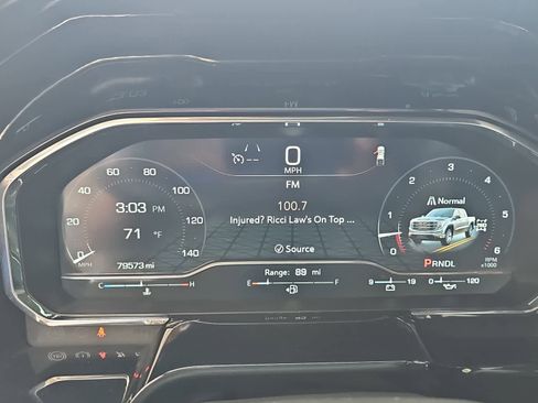 Used 2023 GMC Sierra 1500 SLE image 16