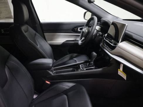 New 2026 Jeep Compass Limited AWD/4WD image 17