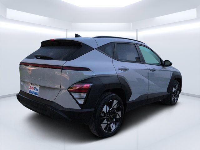 Used 2024 Hyundai Kona SEL FWD image 3
