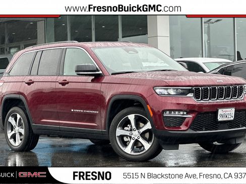 Used 2024 Jeep Grand Cherokee Limited w/ Luxury Tech Group II image 1