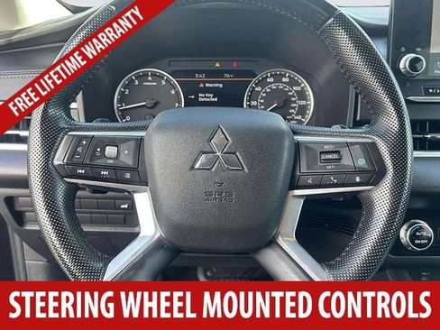 Used 2022 Mitsubishi Outlander SE AWD/4WD image 7