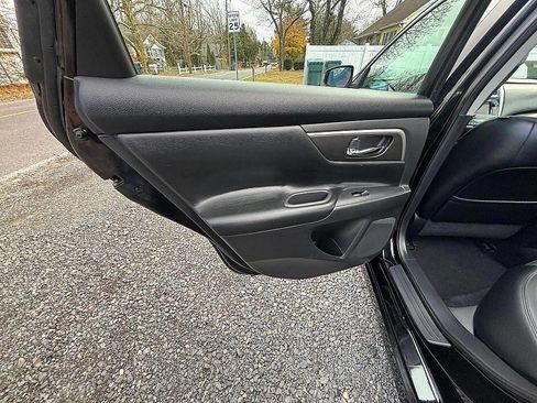 Used 2014 Nissan Altima 3.5 SL w/ Technology Package image 19