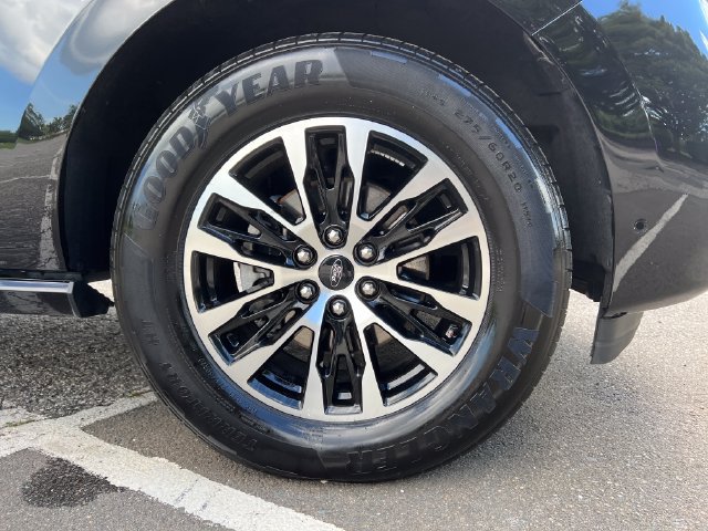 Certified 2025 Ford Expedition Max Platinum AWD/4WD image 13
