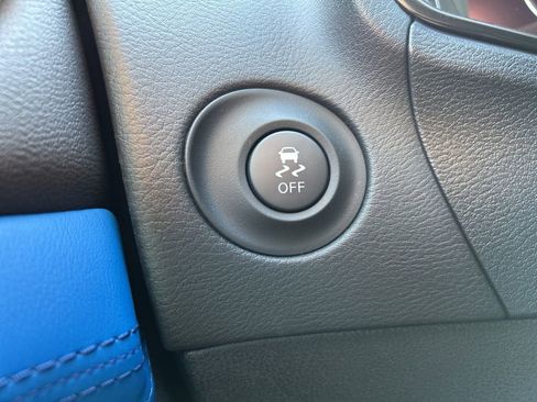 Used 2024 Nissan Z Performance w/ Floor Mat Package image 25