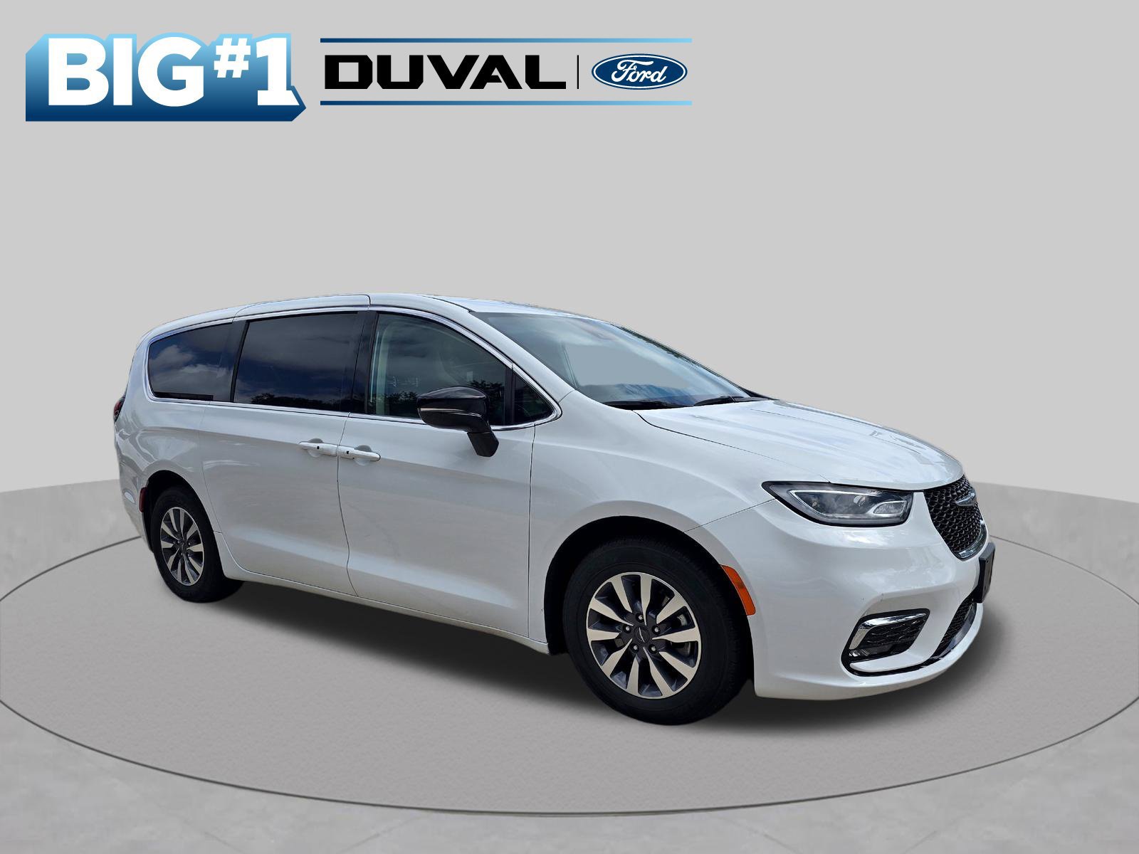 Used 2024 Chrysler Pacifica Limited FWD 360° Tour
