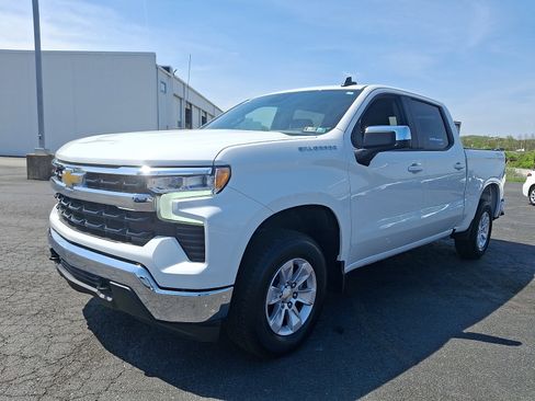 Certified 2026 Chevrolet Silverado 1500 LT AWD/4WD image 3