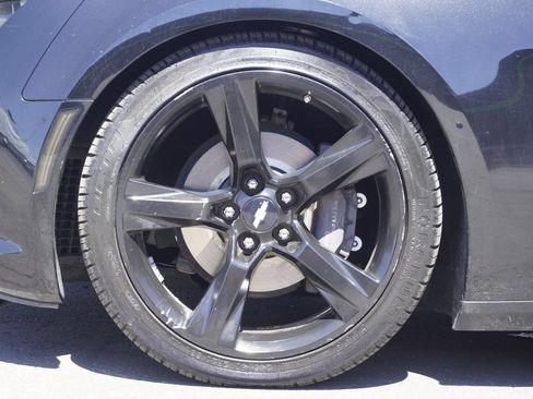 Used 2016 Chevrolet Camaro SS RWD image 29