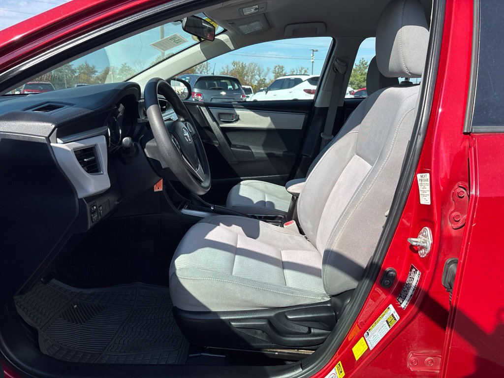 Used 2014 Toyota Corolla LE FWD image 14