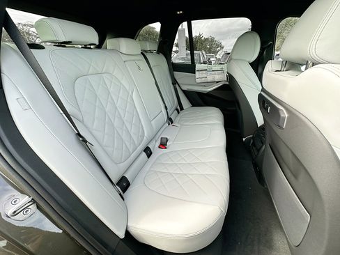 New 2026 BMW X5 sDrive40i w/ M Sport Package image 22